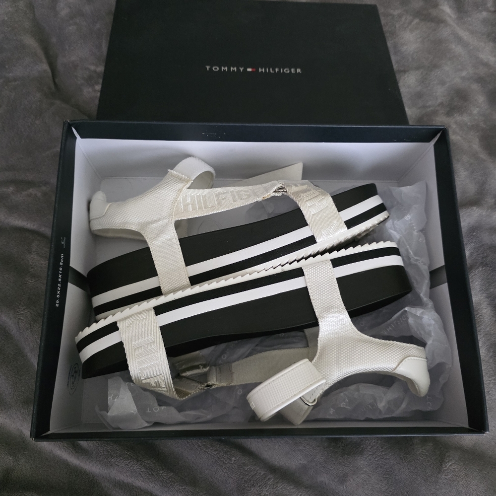 Tommy Hilfiger White and Black Platform Beckia Sandals